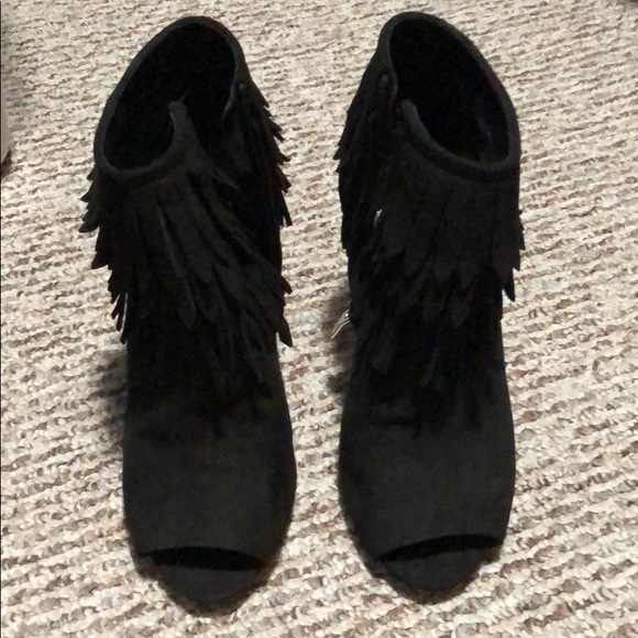 VC Signature fringe open toe bootie - Picture 2 of 3